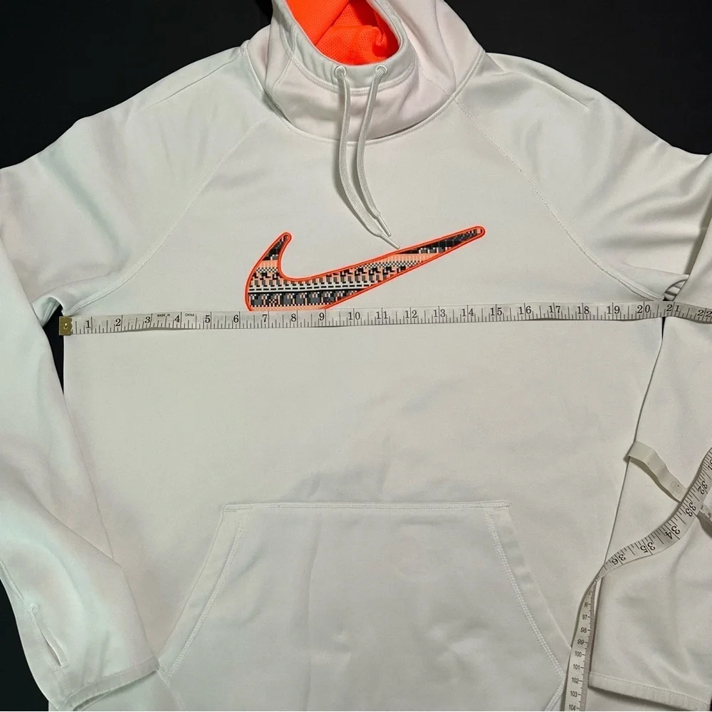 Nike Therma-Fit Women’s Hoodie